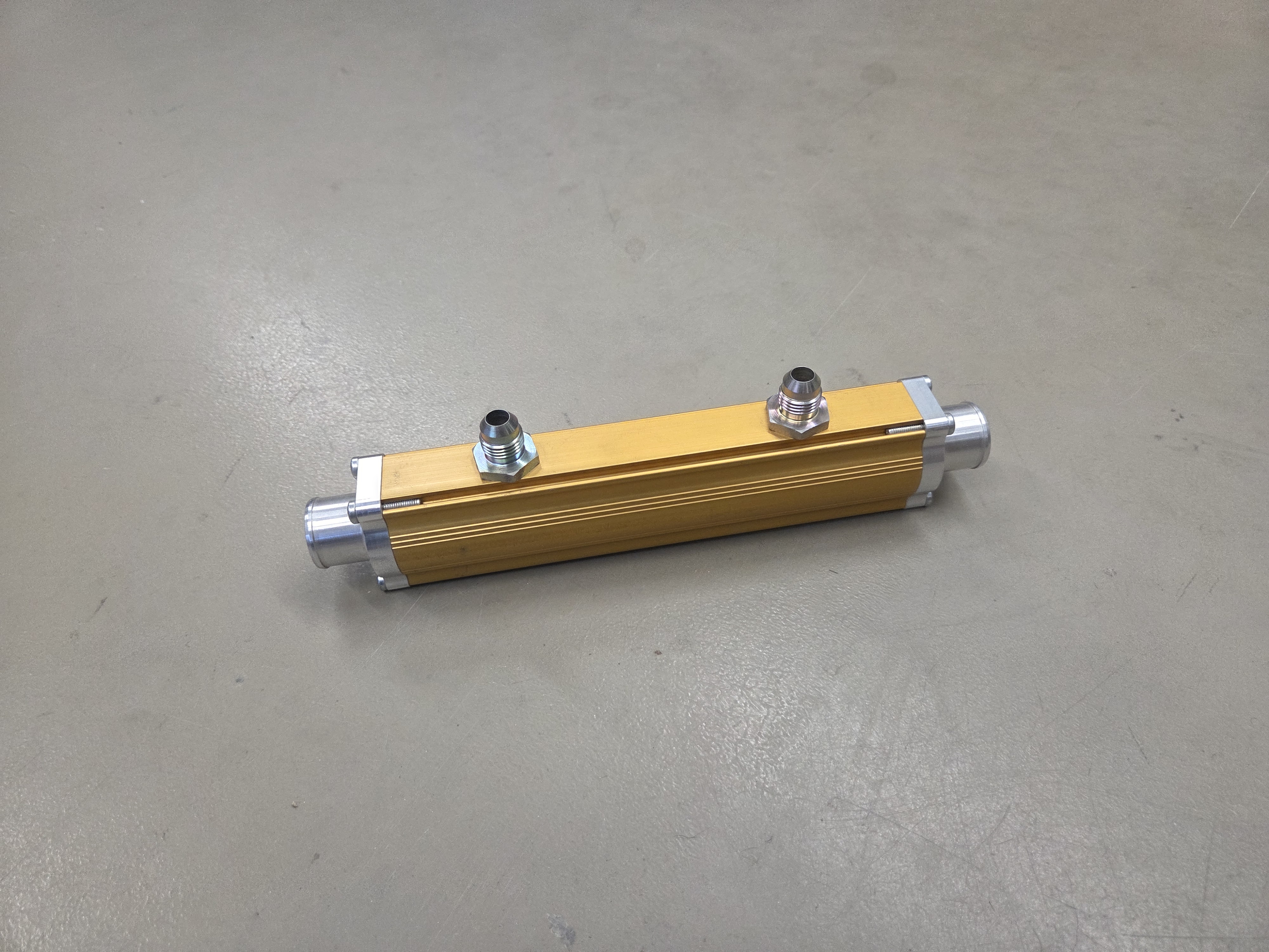 Laminova oliekoeler / warmtewisselaar 240 mm