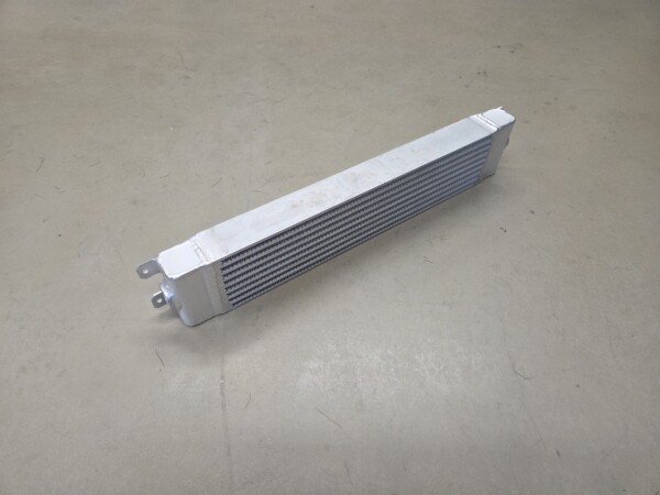 Universal ölkühler 560 x 103 x 50 mm
