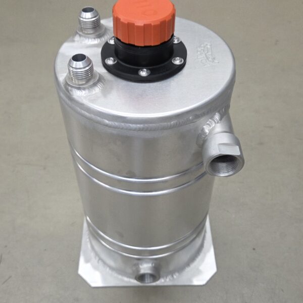 20260918_162902 Trockensumpftank 5 ltr-Rechts-3/4