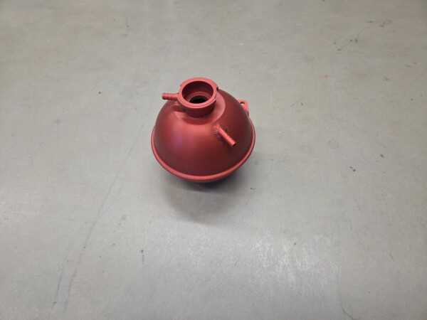 20261016_090556 Header tank VW model ( red )