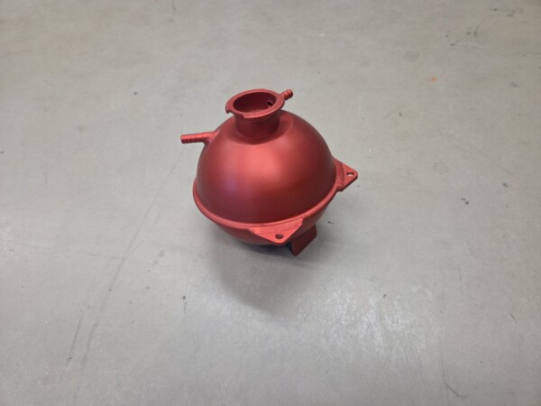20261016_090603 Header tank VW model ( red )